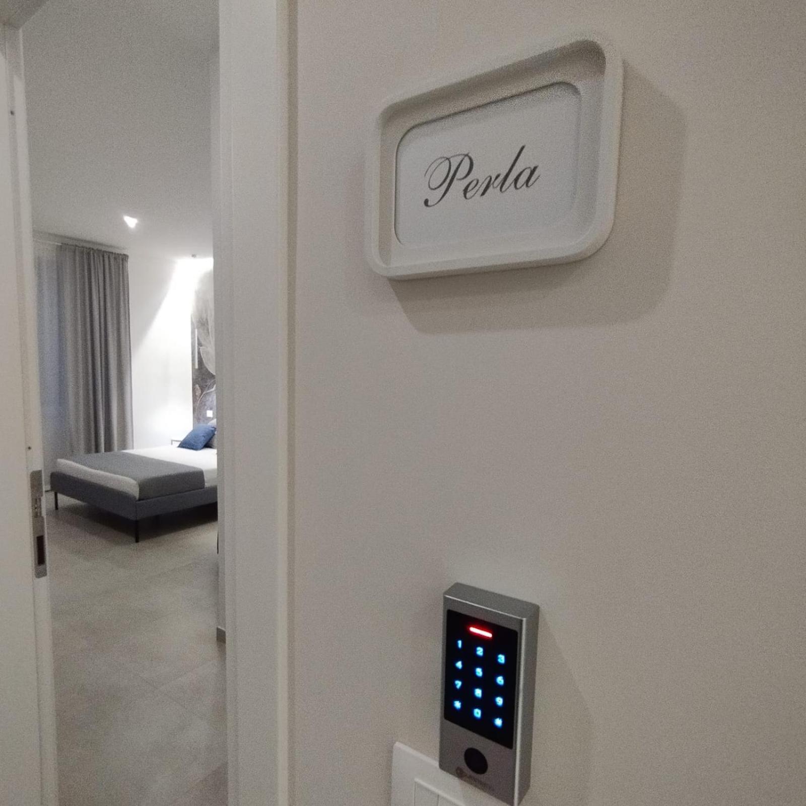 Agatha Modern Elegant Rooms SantʼAgata di Militello エクステリア 写真